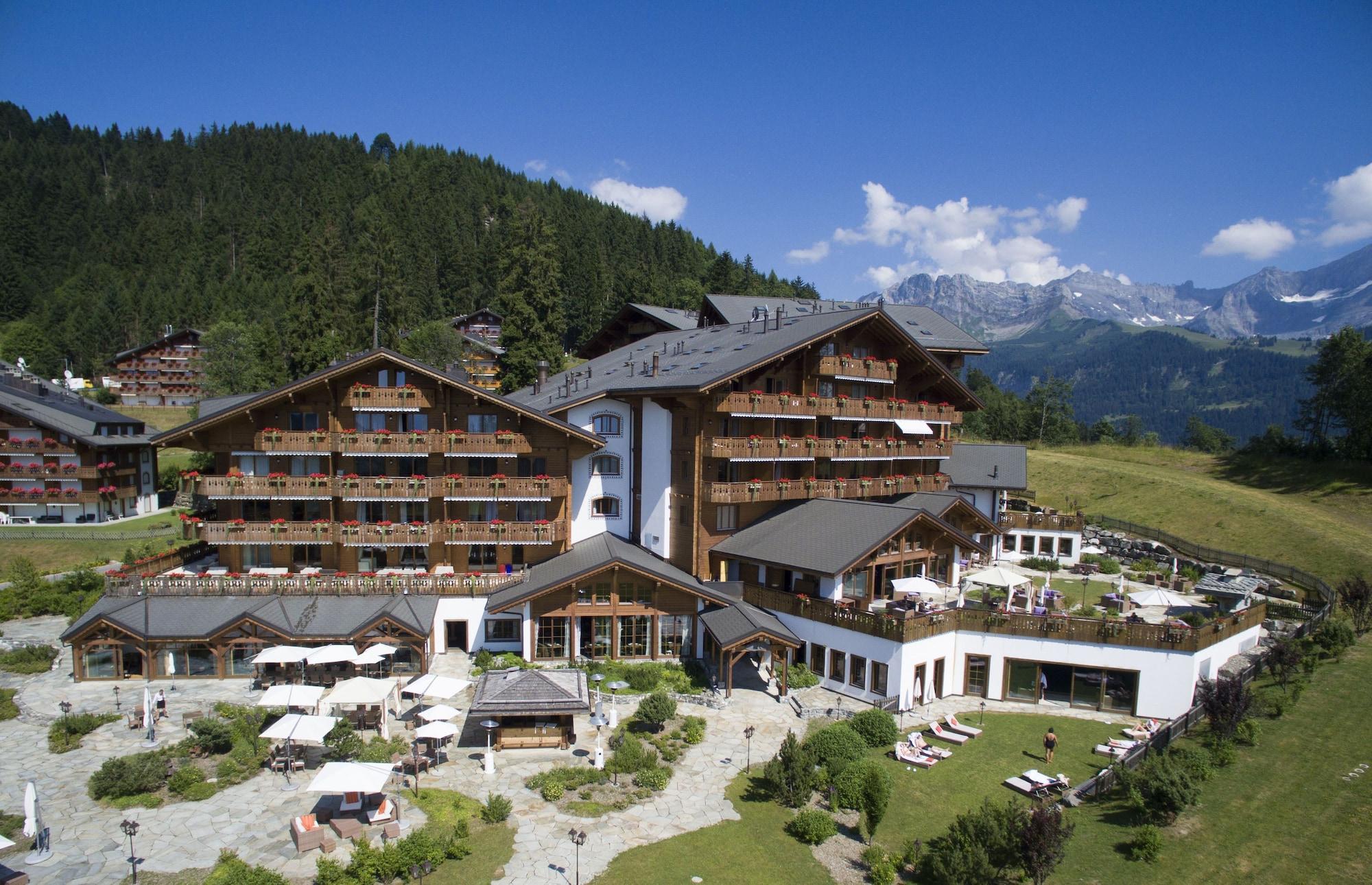 Chalet Royalp Hotel & Spa Вилар сюр Олон Екстериор снимка