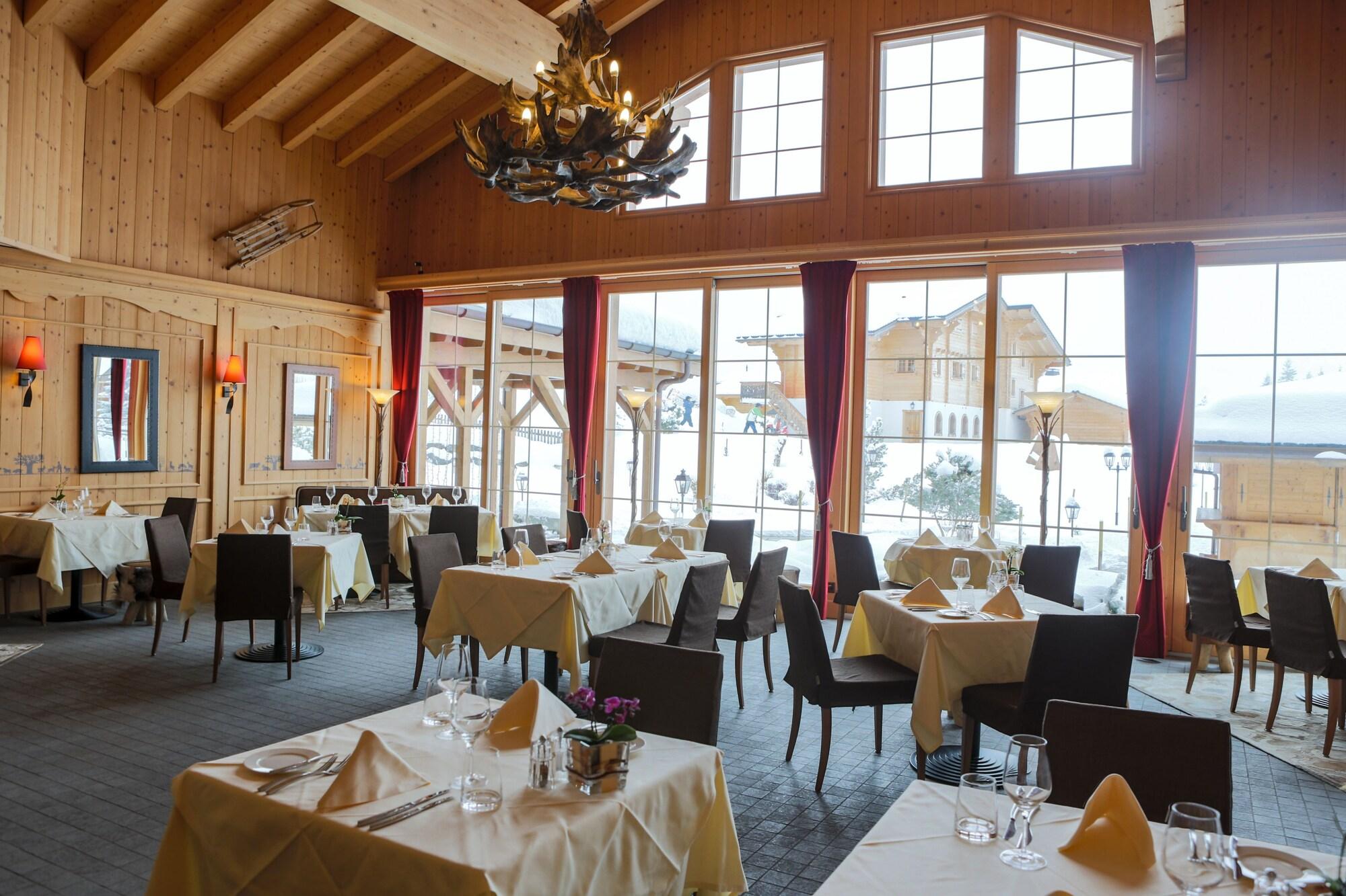 Chalet Royalp Hotel & Spa Вилар сюр Олон Екстериор снимка