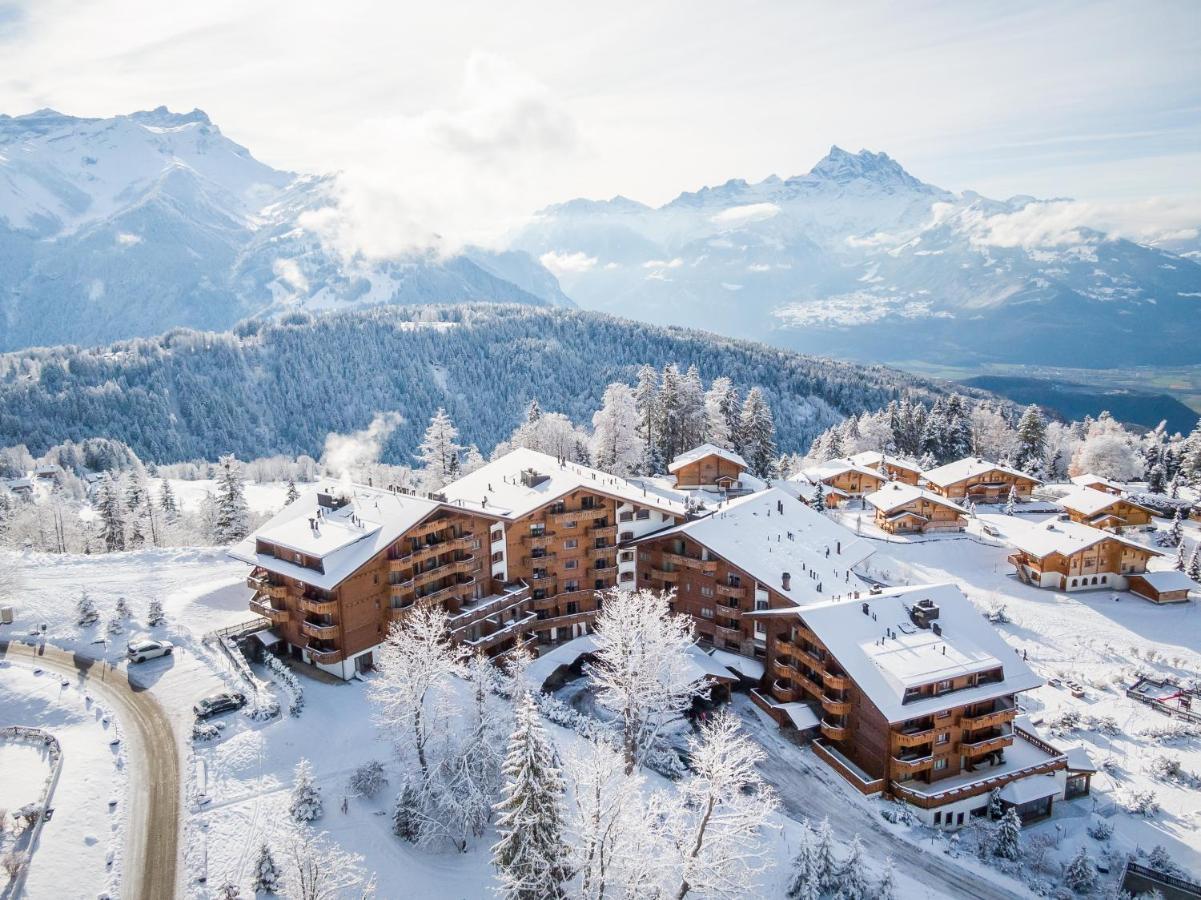 Chalet Royalp Hotel & Spa Вилар сюр Олон Екстериор снимка