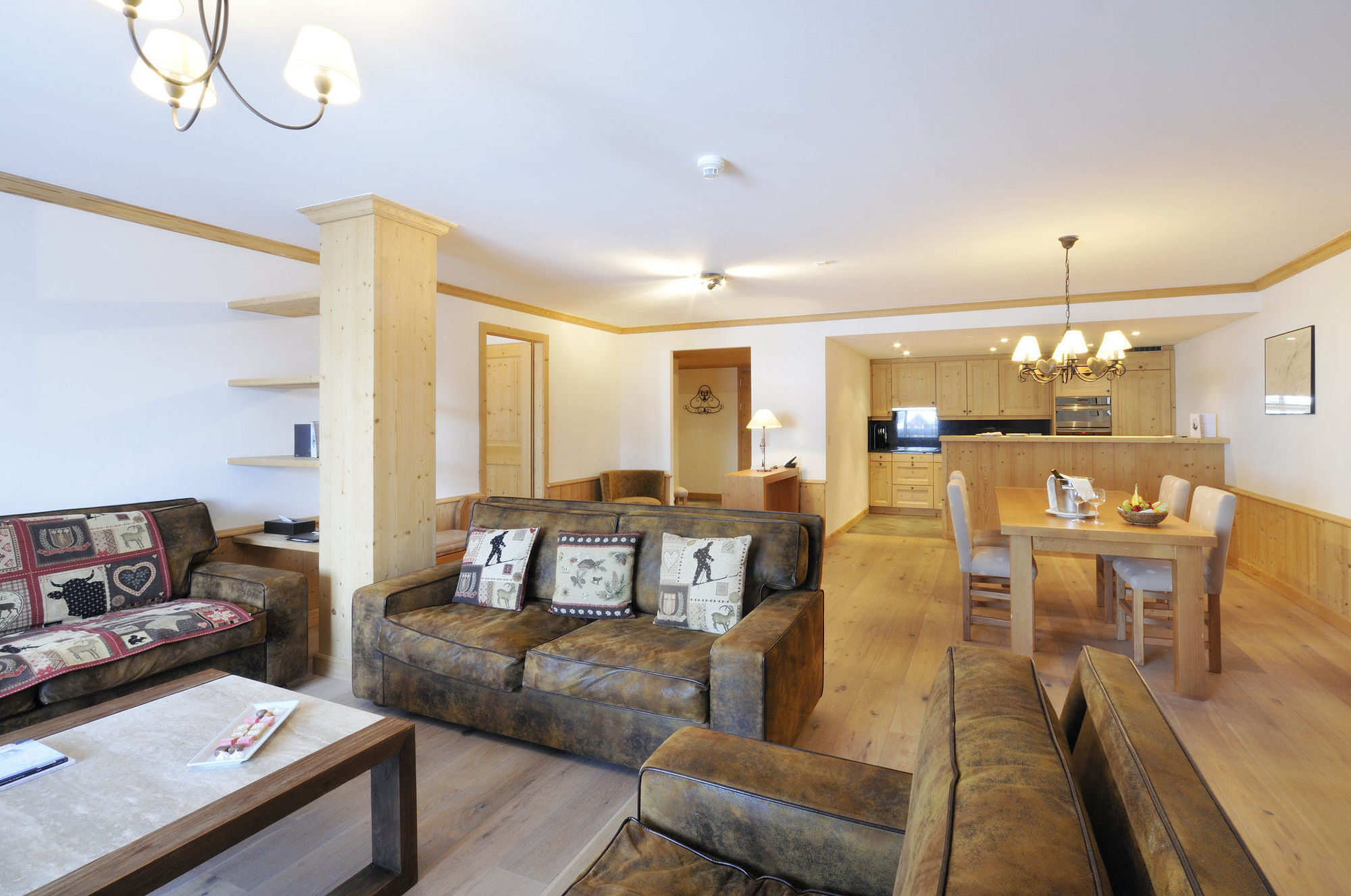 Chalet Royalp Hotel & Spa Вилар сюр Олон Стая снимка